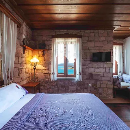 Cunda Tas Ξενοδοχείο