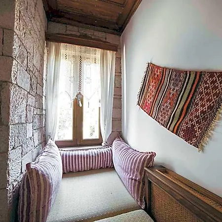 Cunda Tas